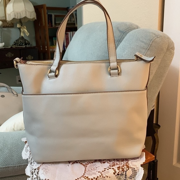 Anne Klein satchel - Picture 2 of 8